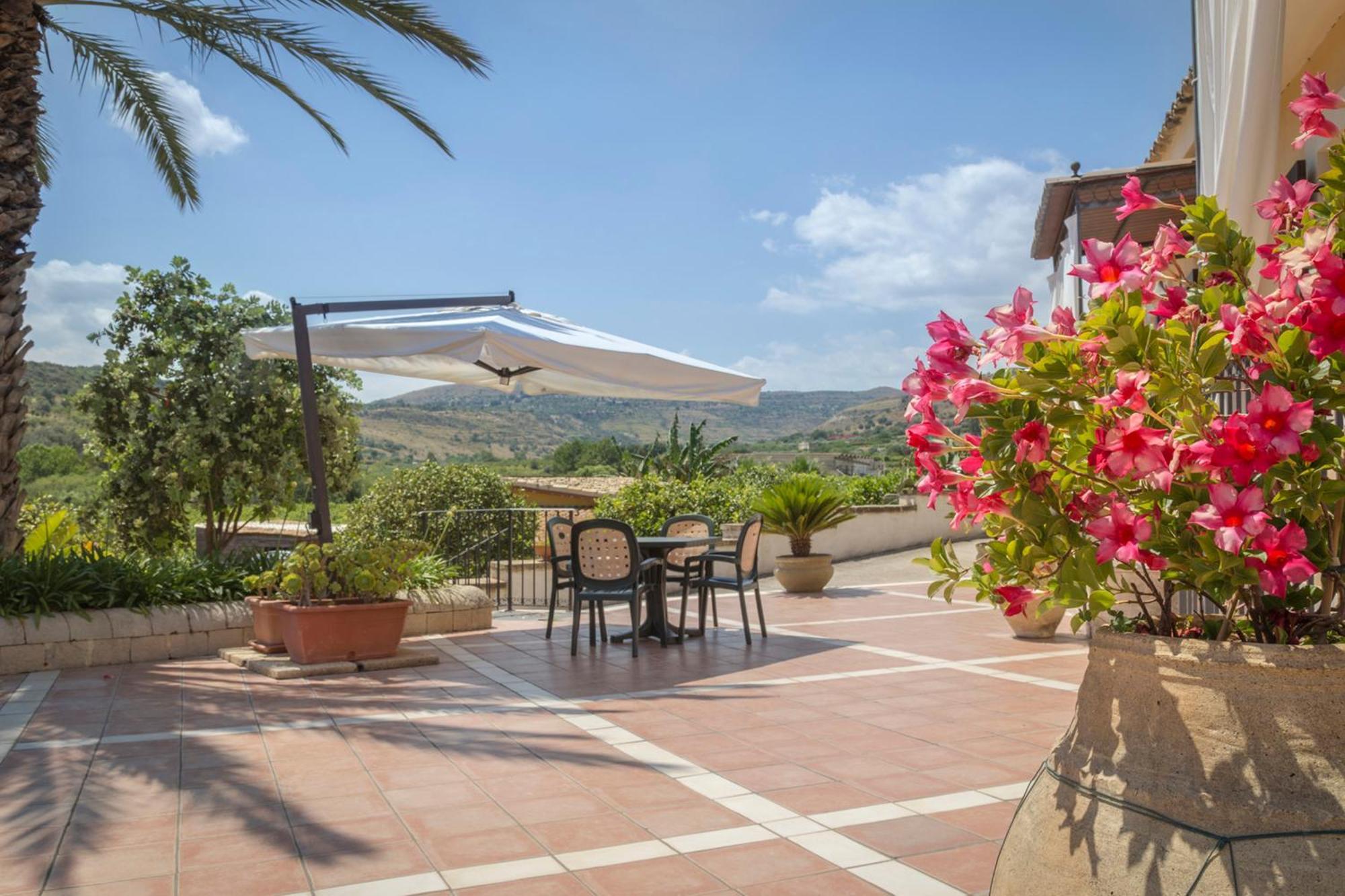 Valle Degli Dei Agriresort Farm stay