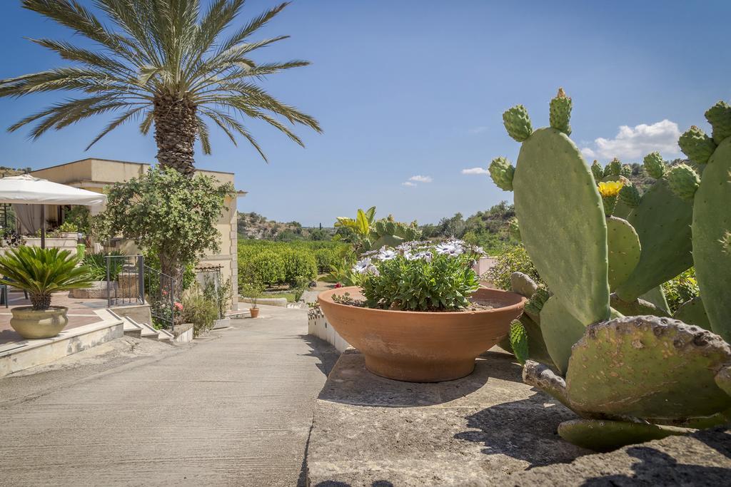 Valle Degli Dei Agriresort Noto