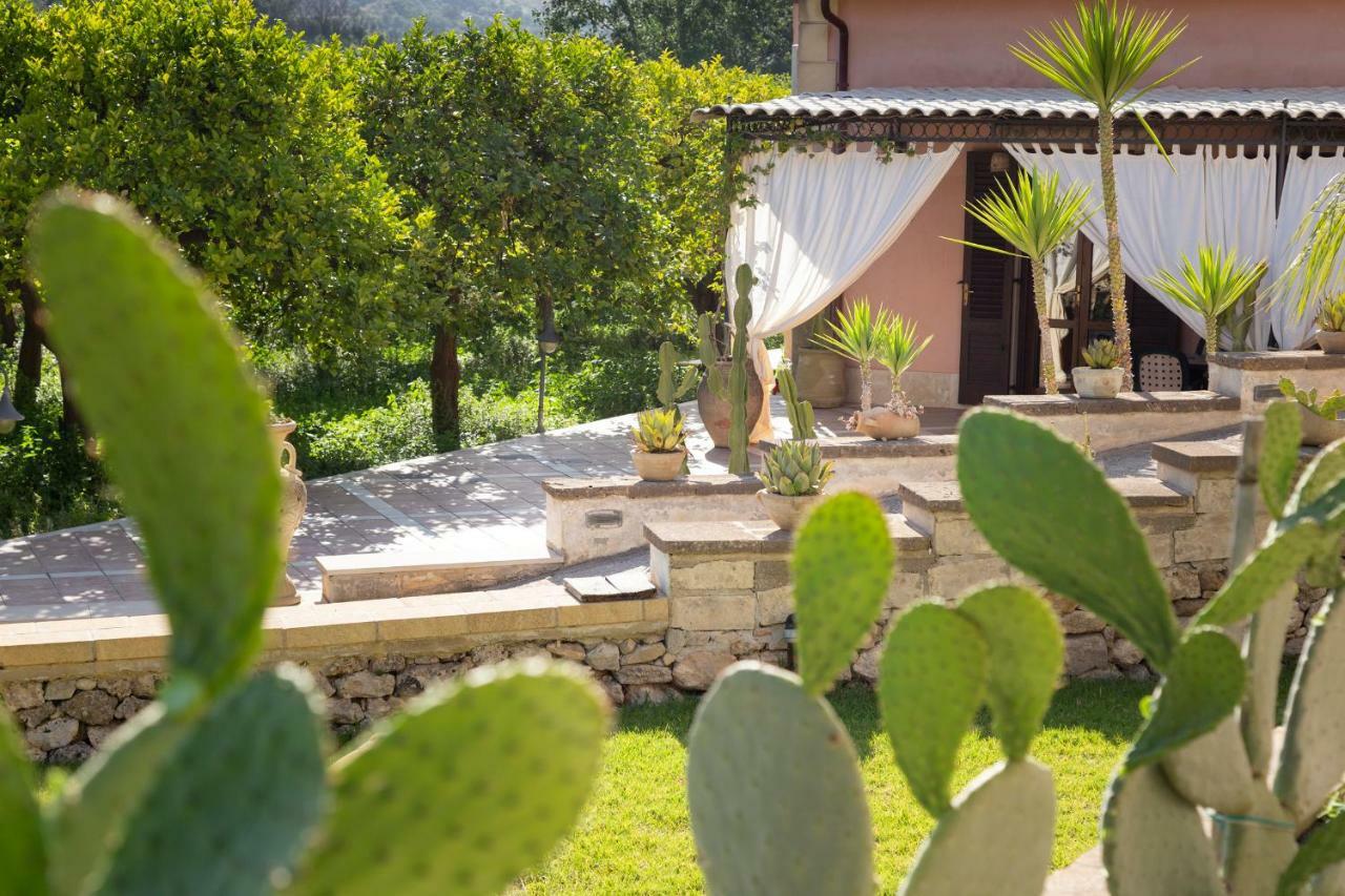 Farm stay Valle Degli Dei Agriresort *